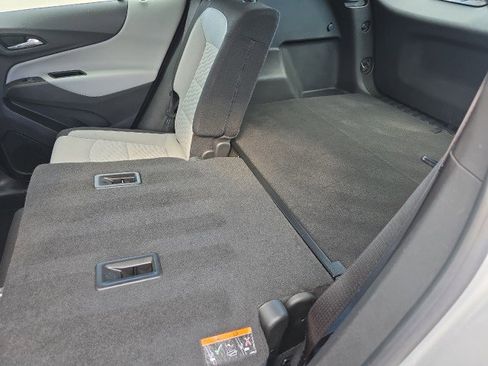 Used 2020 Chevrolet Equinox LS image 33