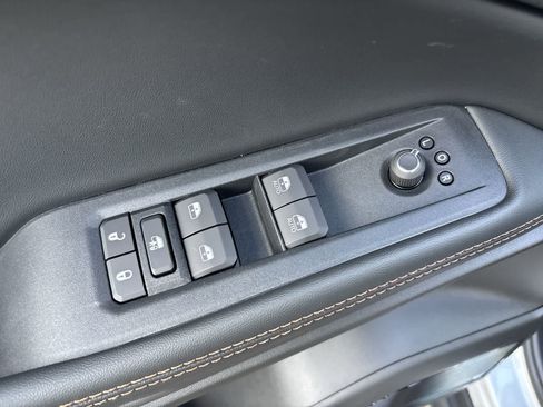 New 2026 Jeep Cherokee Overland AWD/4WD image 9
