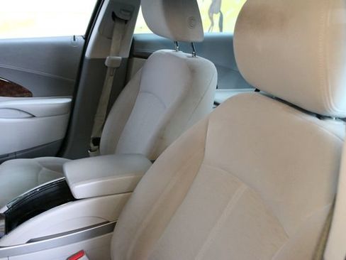 Used 2011 Buick LaCrosse CX FWD image 17