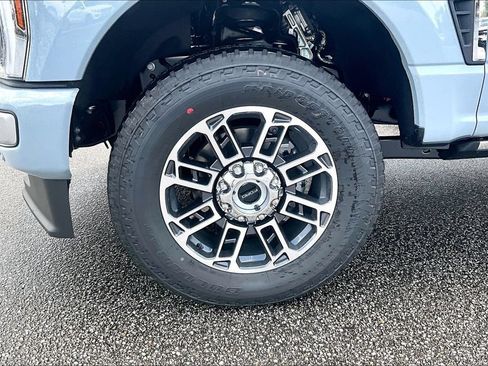 New 2026 Ford F250 Platinum w/ Platinum Plus Package AWD/4WD image 12