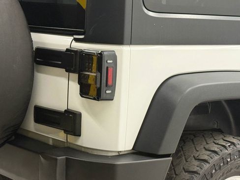 Used 2013 Jeep Wrangler Sport image 10