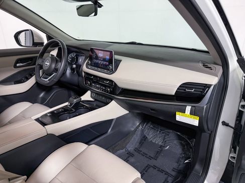 Certified 2023 Nissan Rogue SL FWD image 14