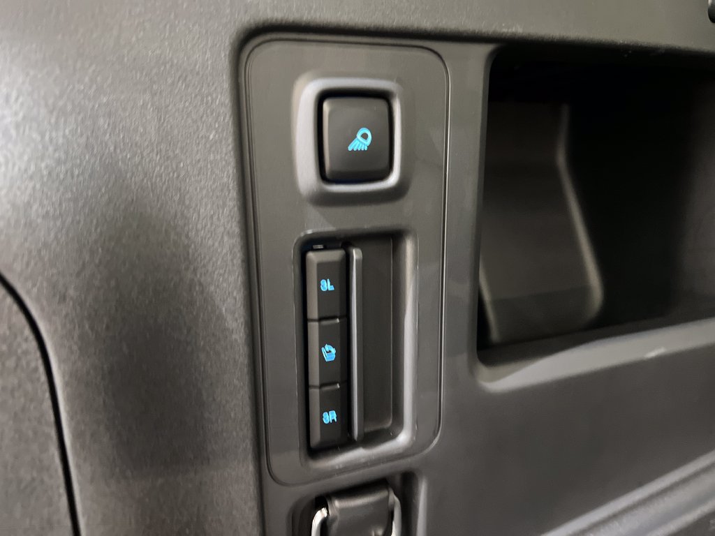Used 2025 Ford Expedition Active RWD image 50