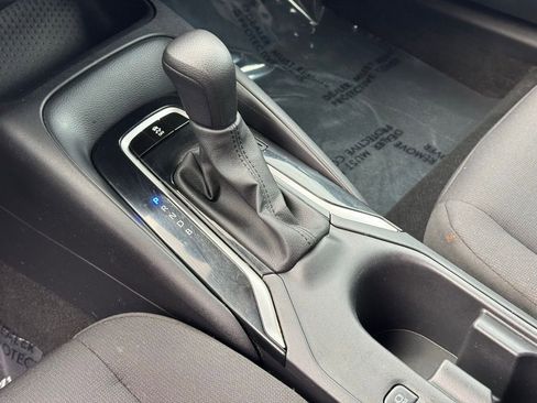 Used 2024 Toyota Corolla LE image 23