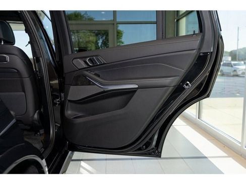 New 2026 BMW X7 xDrive40i w/ M Sport Package image 82