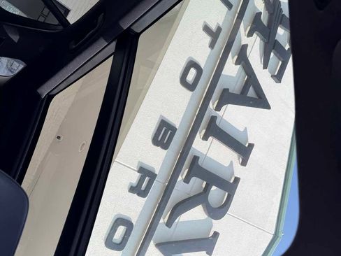 Used 2021 Mercedes-Benz GLE 350 image 25