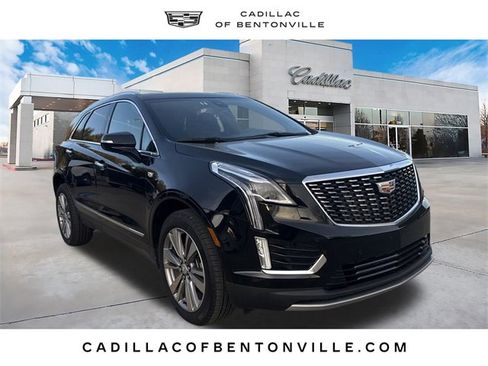 Used 2025 Cadillac XT5 Premium Luxury image 1
