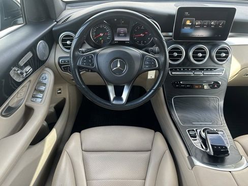 Used 2017 Mercedes-Benz GLC 300 4MATIC image 11