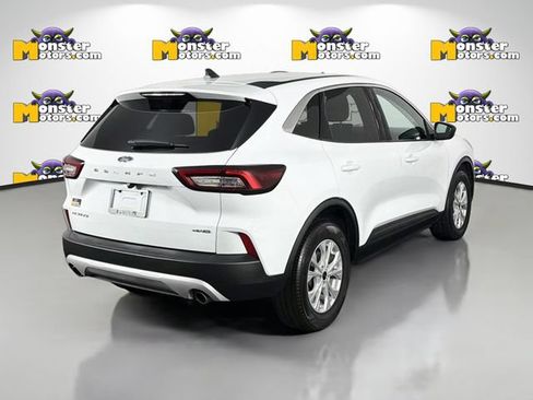 Used 2024 Ford Escape Active AWD/4WD image 5