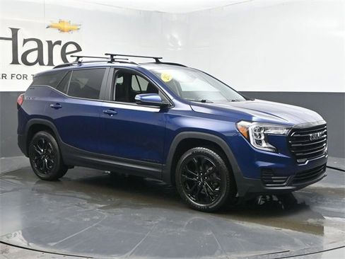 Used 2022 GMC Terrain SLE w/ Driver Convenience Package image 6