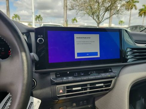 Used 2025 Toyota Camry SE w/ Multimedia Upgrade Package image 20