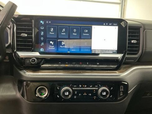 Used 2023 Chevrolet Silverado 1500 LT AWD/4WD image 6