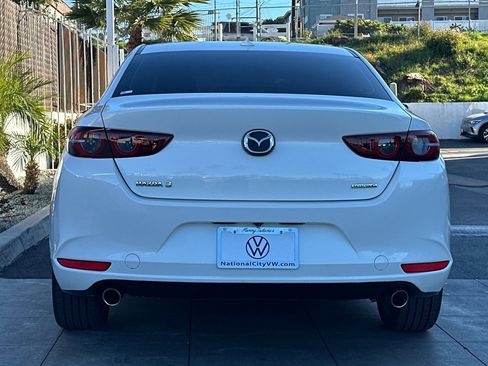 Used 2019 MAZDA MAZDA3 Sedan w/ Premium Package image 5