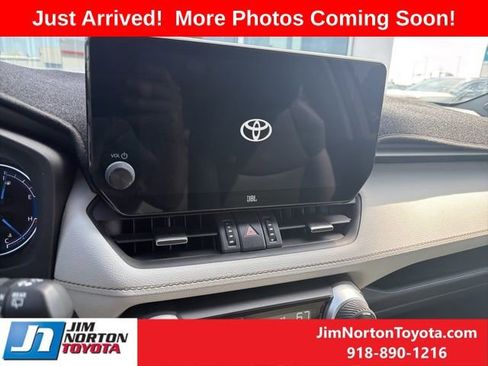 Used 2024 Toyota RAV4 XLE Premium w/ Weather Package AWD/4WD image 10
