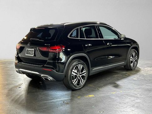 Used 2026 Mercedes-Benz GLA 250 4MATIC image 4