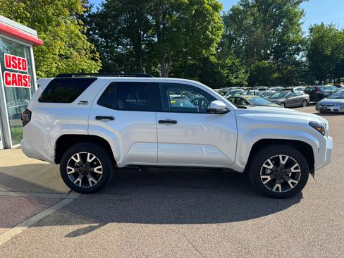 Used 2026 Toyota 4Runner TRD Sport Premium AWD/4WD image 8