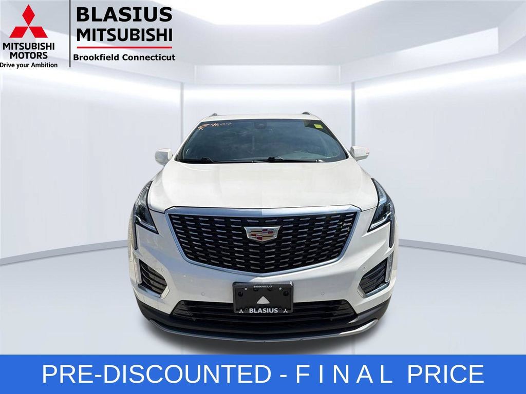Used 2025 Cadillac XT5 Premium Luxury AWD/4WD image 3