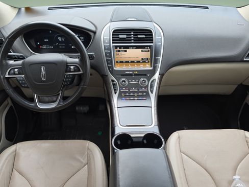 Used 2019 Lincoln Nautilus Reserve w/ Drivers Assistance Package AWD/4WD image 7