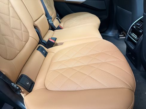 Used 2026 BMW X7 xDrive40i w/ M Sport Package AWD/4WD image 26