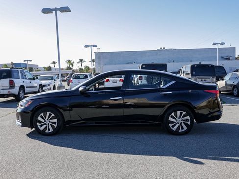 Used 2025 Nissan Altima 2.5 S image 7