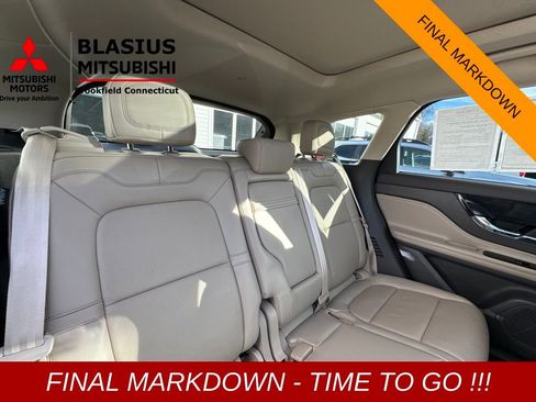 Used 2022 Lincoln Corsair AWD w/ Premium Package image 23