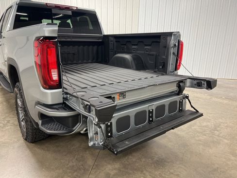 Certified 2024 GMC Sierra 1500 AT4 w/ Technology Package image 5