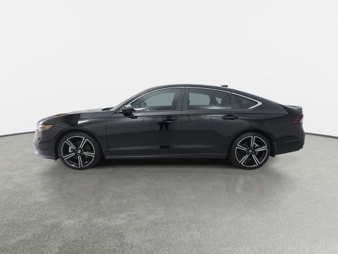 Used 2025 Honda Accord Sport image 6