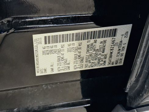 Used 2021 Nissan Rogue SV AWD/4WD image 12