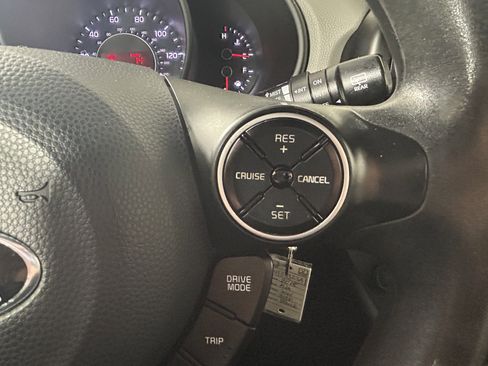 Used 2018 Kia Soul Base w/ Convenience Package image 21