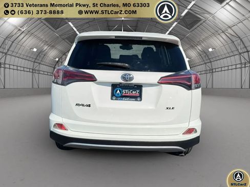 Used 2018 Toyota RAV4 XLE w/ Plus Extra Value Package FWD image 4