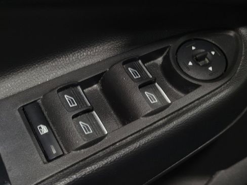 Used 2018 Ford C-MAX SE image 27