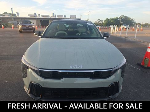 Used 2025 Kia K4 EX FWD image 2