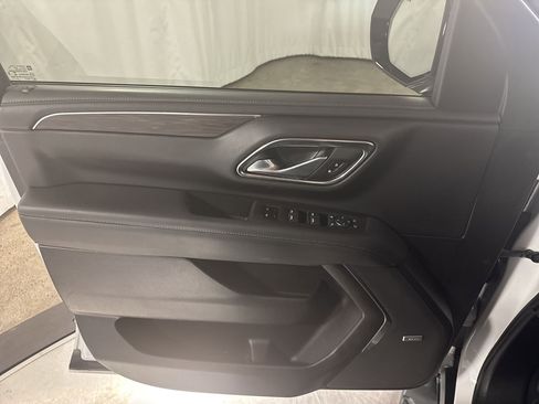 Used 2022 Chevrolet Tahoe Z71 w/ Off-Road Capability Package image 22