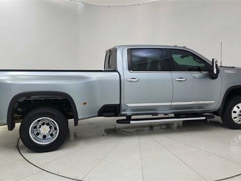 Used 2024 Chevrolet Silverado 3500 High Country image 6