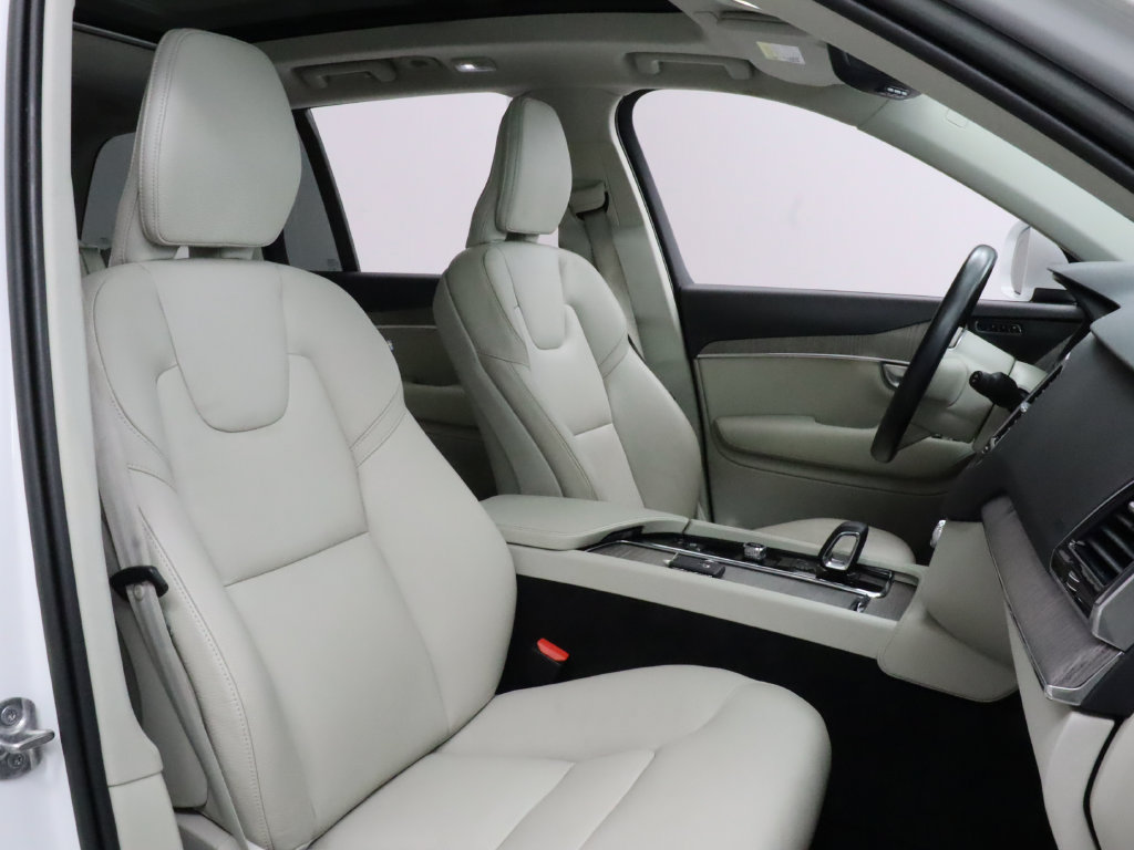 Used 2023 Volvo XC90 B6 Plus AWD/4WD image 20