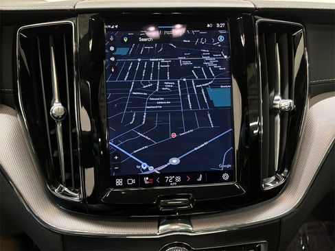 Certified 2022 Volvo XC60 B6 R-Design w/ Advanced Package image 25