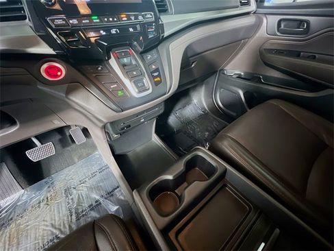 Used 2018 Honda Odyssey EX-L image 24
