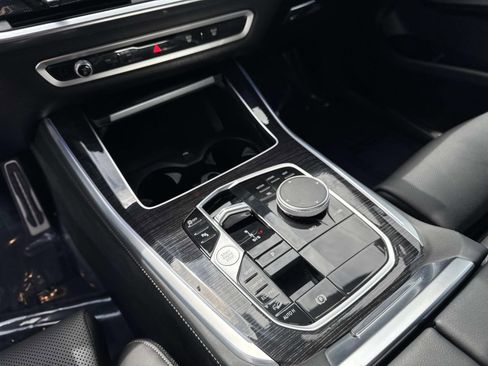 Used 2025 BMW X5 xDrive40i w/ M Sport Package AWD/4WD image 27