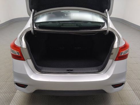 Used 2017 Nissan Sentra S FWD image 29