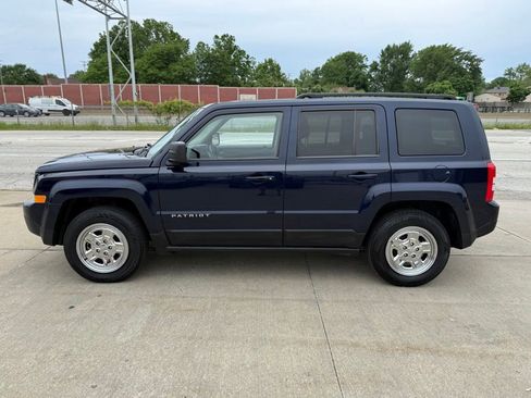 Used 2015 Jeep Patriot Sport w/ Power Value Group FWD image 11