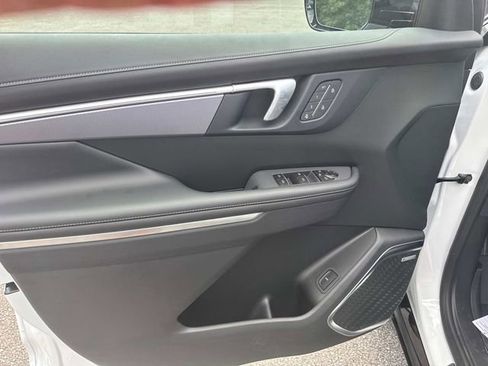 New 2026 Buick Enclave Sport Touring w/ Power Package FWD image 22