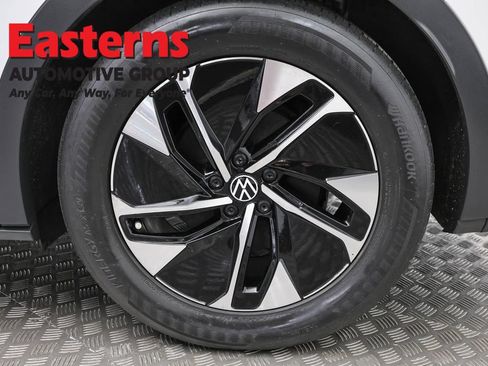 Used 2021 Volkswagen ID.4 Pro RWD image 32