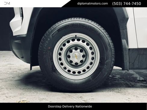 Used 2024 Chevrolet Silverado EV W/T image 39