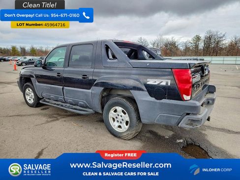 Used 2003 Chevrolet Avalanche 4x4 w/ Suspension Package, Off-Road image 3