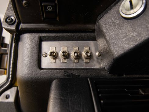 Used 1997 Land Rover Defender 90 AWD/4WD image 46