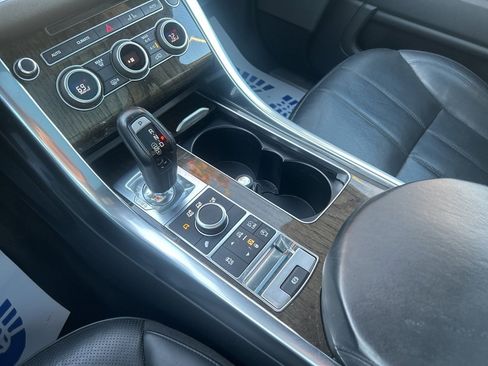 Used 2017 Land Rover Range Rover Sport HSE image 18