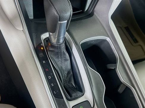 Used 2018 Honda Accord EX image 24