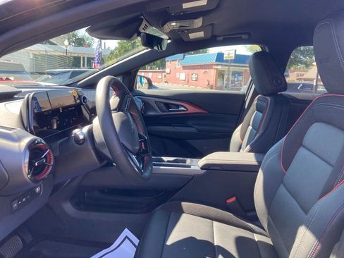 New 2025 Chevrolet Equinox EV RS w/ Convenience Package II image 9