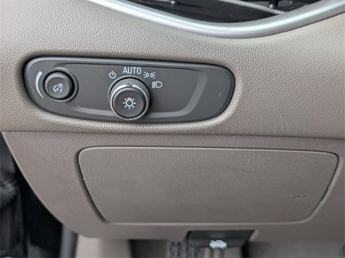 Used 2022 Chevrolet Malibu LS image 28