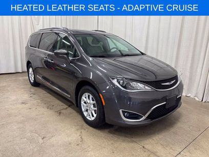 Used 2020 Chrysler Pacifica Touring-L w/ Advanced Safetytec Group